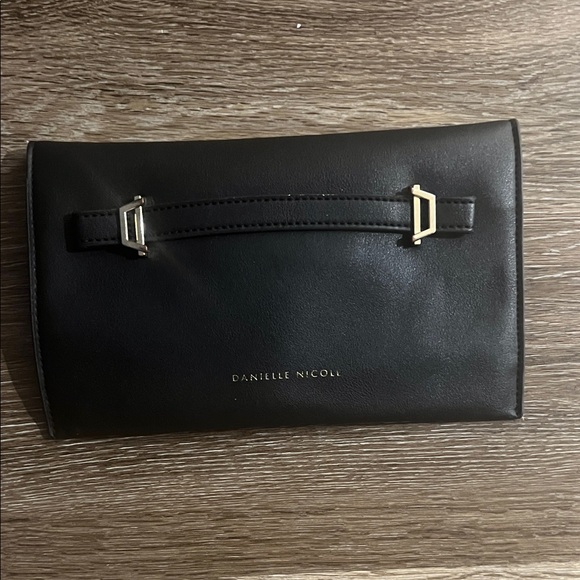 Elegant Black Leather Wristlet - Picture 2 of 5